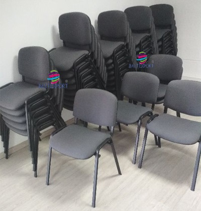 Cadeiras de Escritorio Visitante fixa 4 Pes Empilhavel Revestida Tecido ou Pele Sintetica
